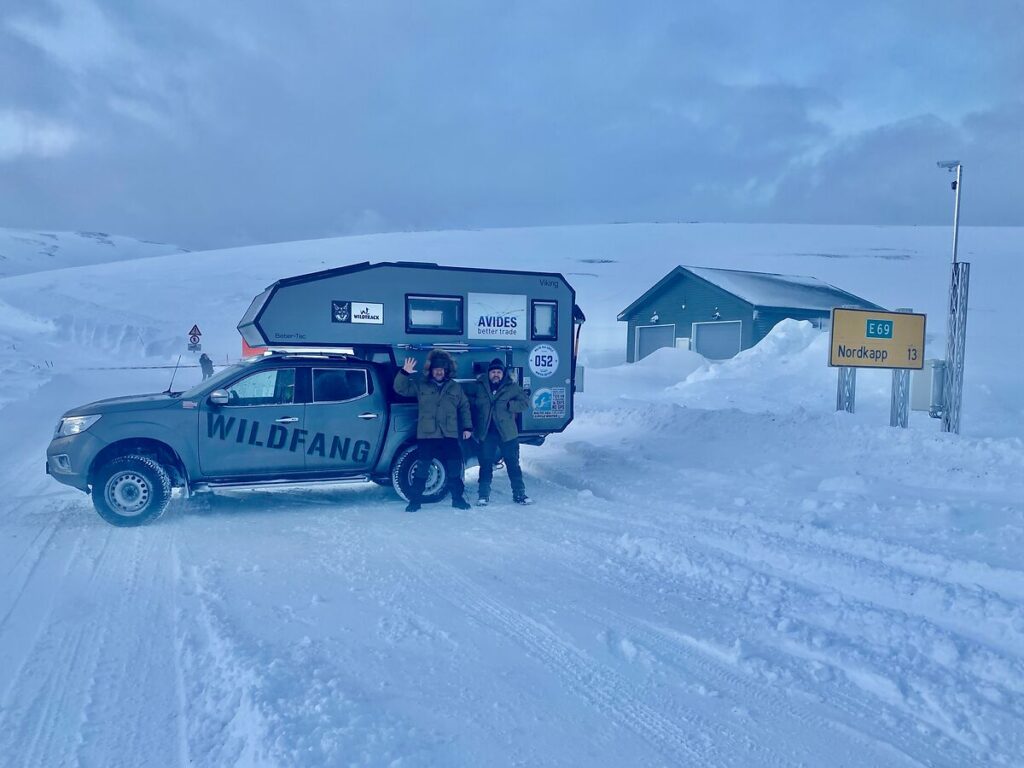 Pickup mit Kabine von Biebertec im Schnee